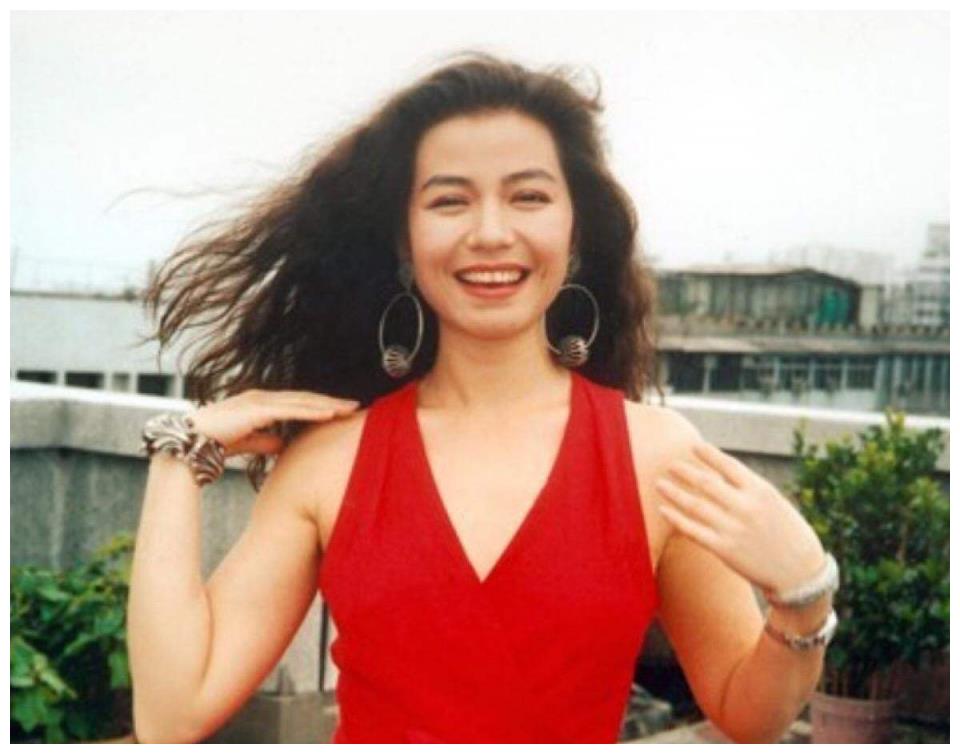 成龙刘德华对她爱慕60岁魅力不减当年钟楚红年轻时有多美
