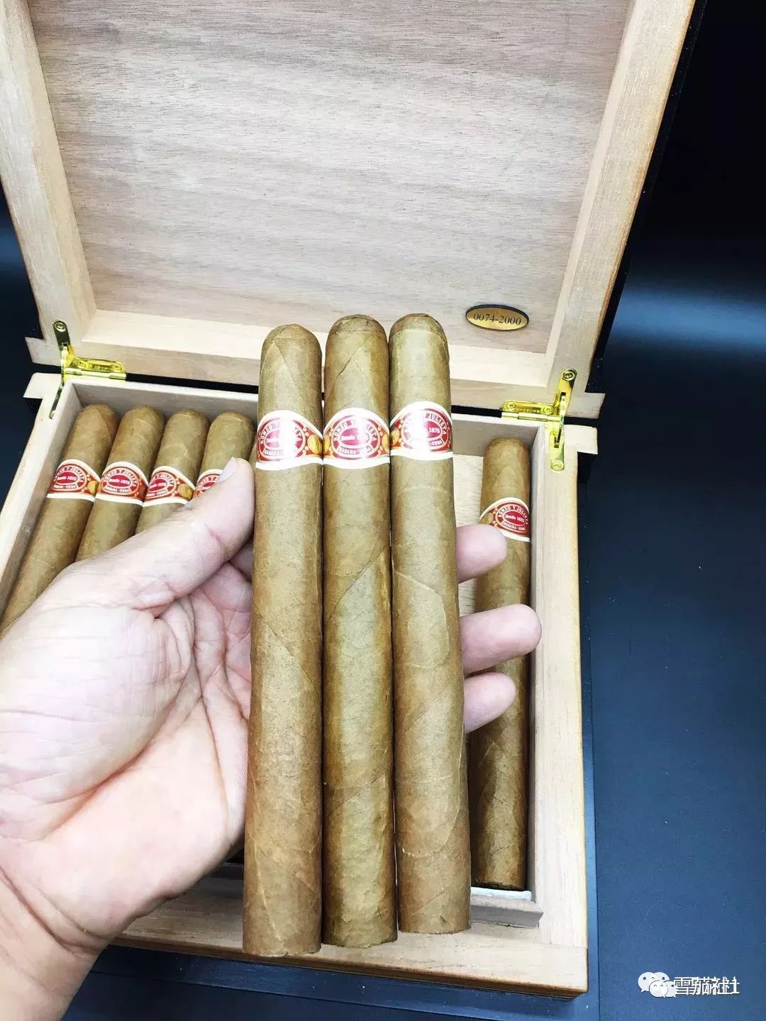 特立尼达雪茄单支售价600元 限量版书本雪茄一货难求