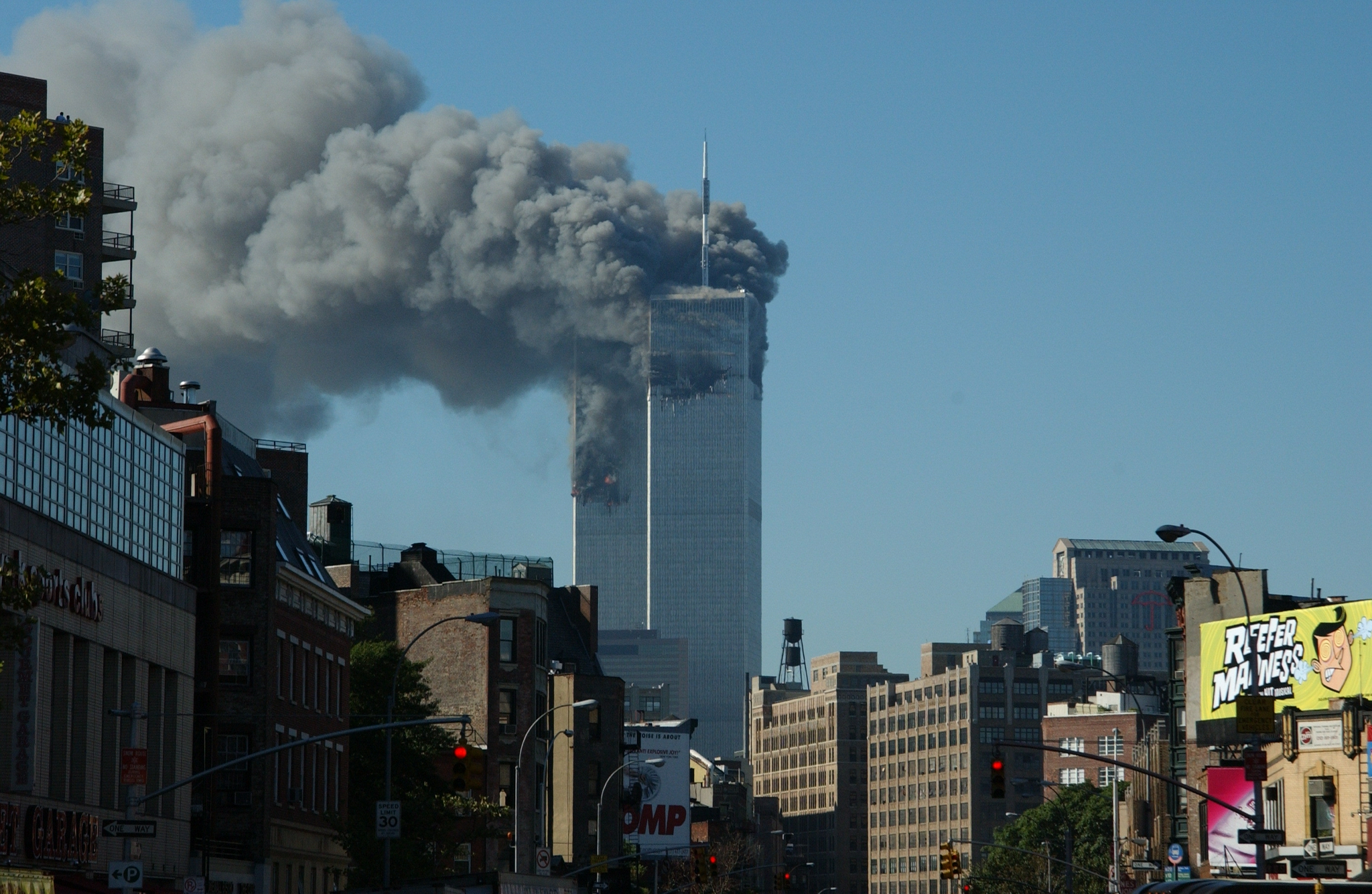 911事件20周年世贸北塔幸存者回忆狂坠18层楼奇迹生还