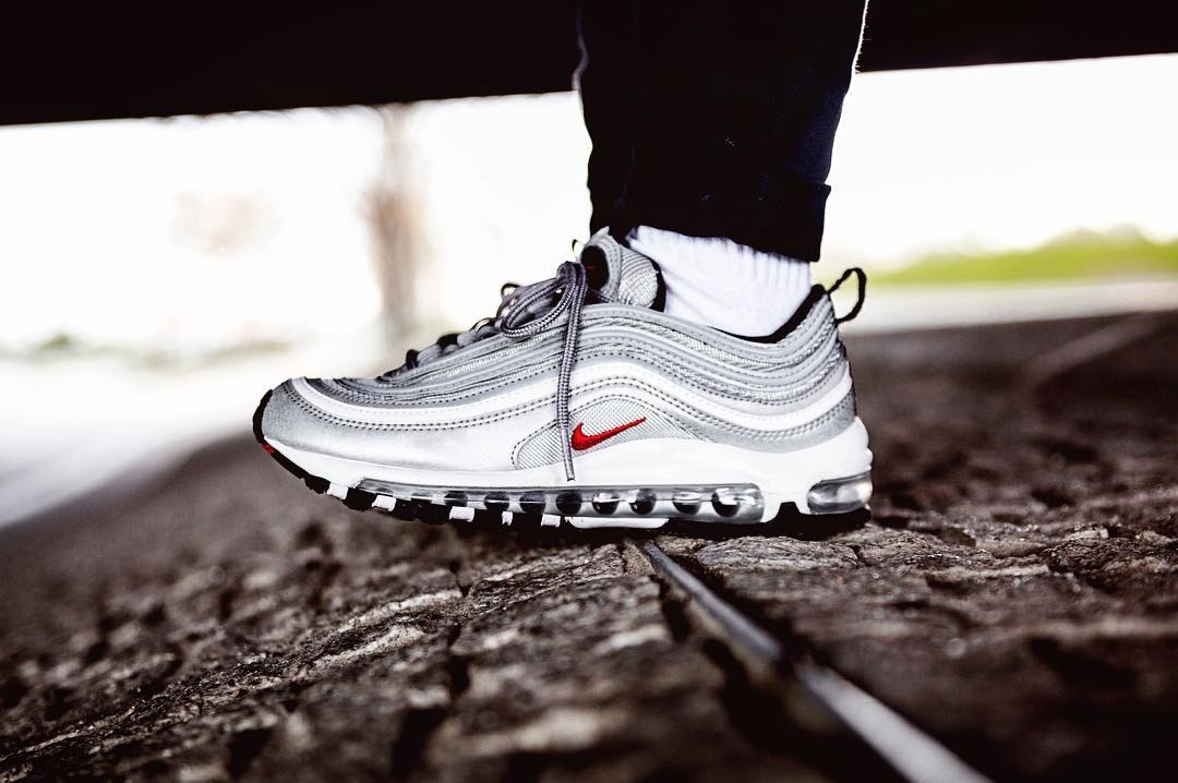 耐克airmax97,耐克max97真假细节图 银子弹再回归传nikeairmax97silverbullet或将复刻