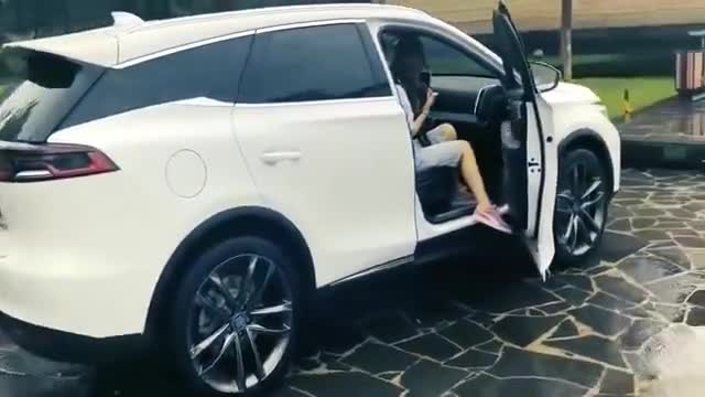 实拍比亚迪唐DM，放弃汉兰达爱上了它，怎样？你是否心动了？