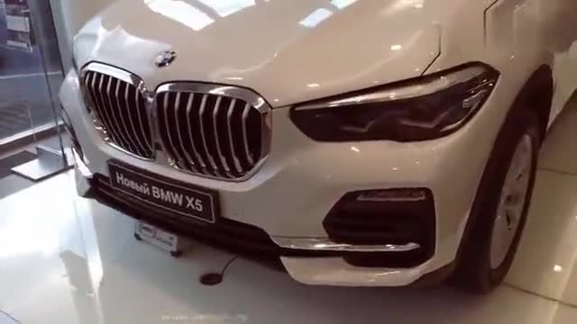 2019款宝马X5到店实拍, 打开车门看到内饰不再考虑奥迪Q7