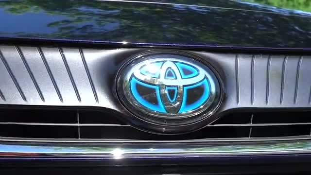 2020款丰田Harrier实拍，拿到钥匙坐进驾驶室那刻，还想着冠道吗