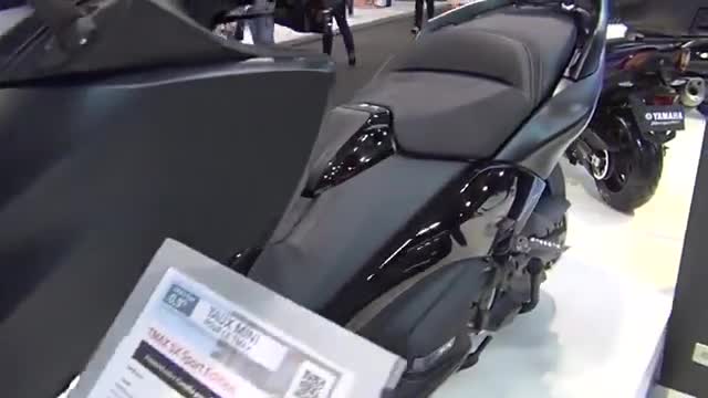 车展实拍新款雅马哈豪华摩托车，要是把这车开上路得多拉风