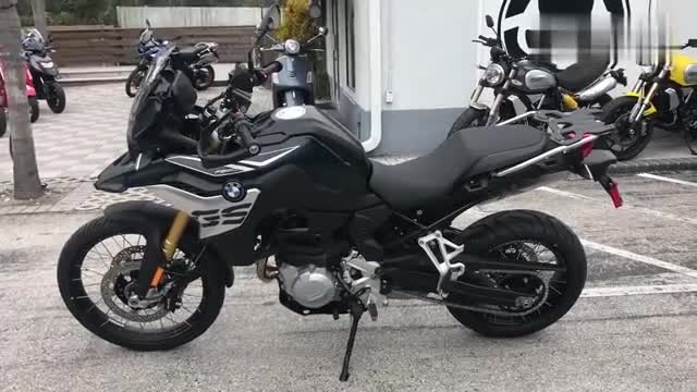 实拍2019款宝马F850GS低座版，95匹马力，配备电子后减震！