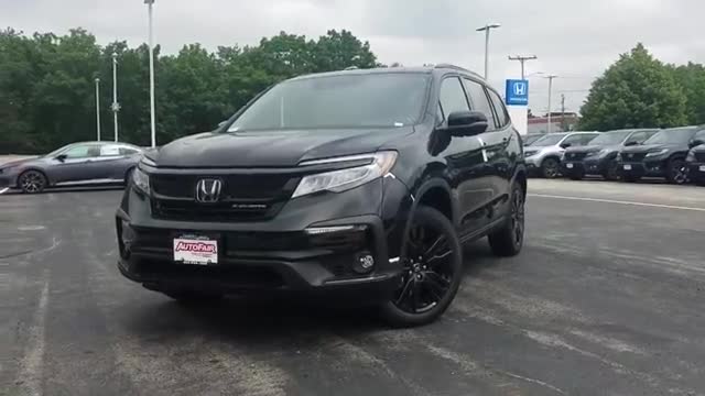 2020款本田飞行员实车展示，了解完外观和内饰，还想啥丰田汉兰达