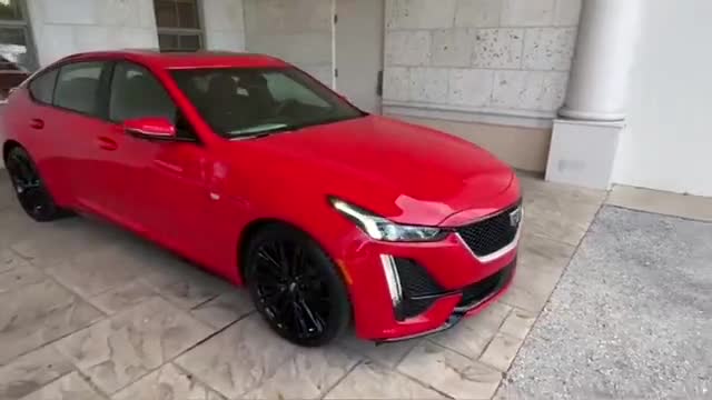 2020款凯迪拉克CT5到店实拍，看到外观和内饰，给个不心动的理由