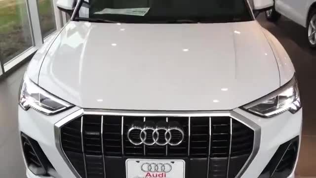 2020款奥迪Q3到店实拍，看到这颜值和内饰，给个不心动的理由