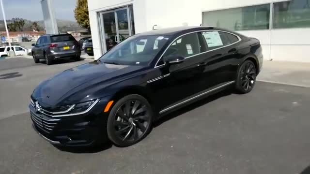 2020款大众CC到店实拍，详细了解完外观和内饰，买不买做个参考