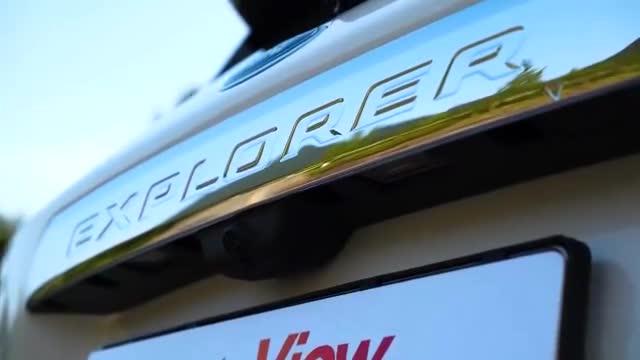 2021款福特探险者抢先实拍，看到三排座椅和配置，还想着途昂吗？