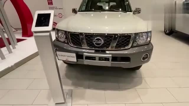 2020款日产途乐中东版到店实拍，感