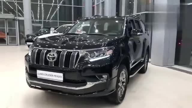 丰田普拉多到店实拍，外观内饰和