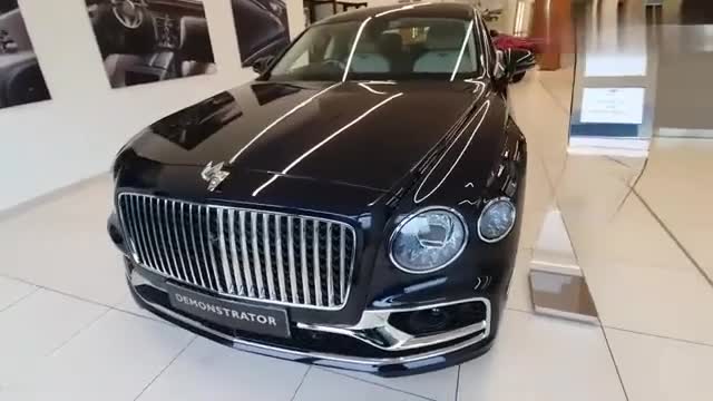 宾利飞驰，天赋气韵，勾勒心驰神