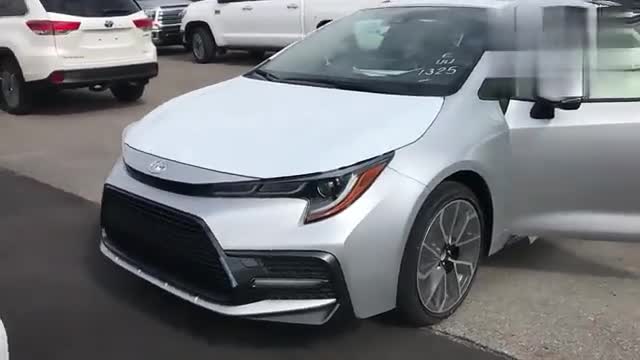 2020款丰田卡罗拉SE高配版入库实拍