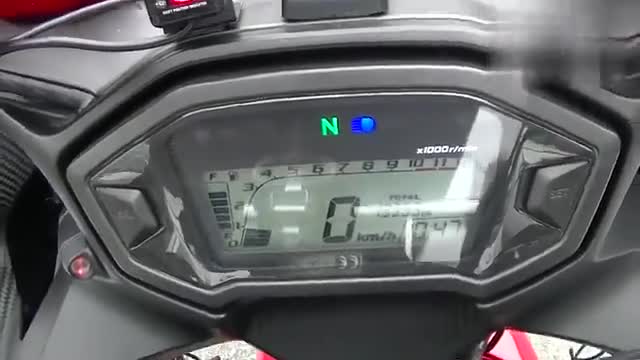 日本实拍本田CBR400R,双缸动力,感觉