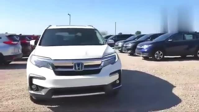 本田飞行员实车展示，打开车门看