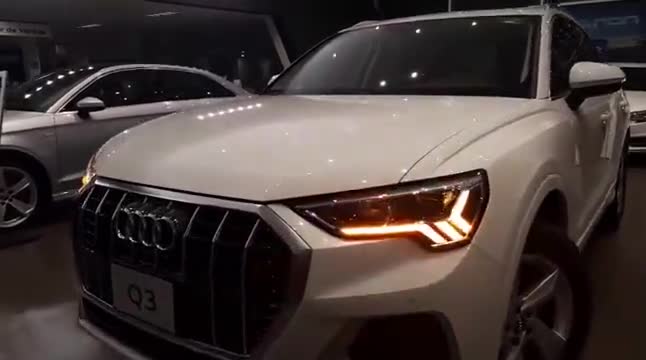 2020款奥迪Q3到店实拍，详细了解外观和内饰，给个不心动的理由