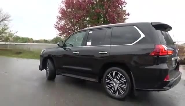 后视镜展示，全新一代雷克萨斯LX