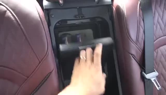 座椅质感精致，全新宝马750Li测评与展示