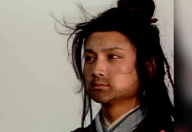 87版红楼梦的贾宝玉为了塑造角色而整容因为缺席葬礼被骂冷血