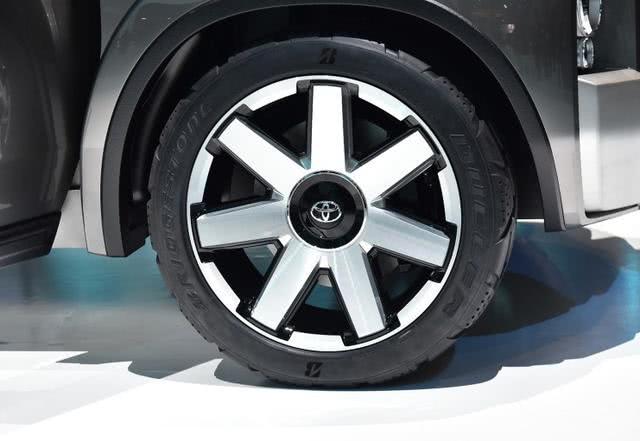 10万高级“面包车”比奔驰大G都完美，越野爱好者的终极神车