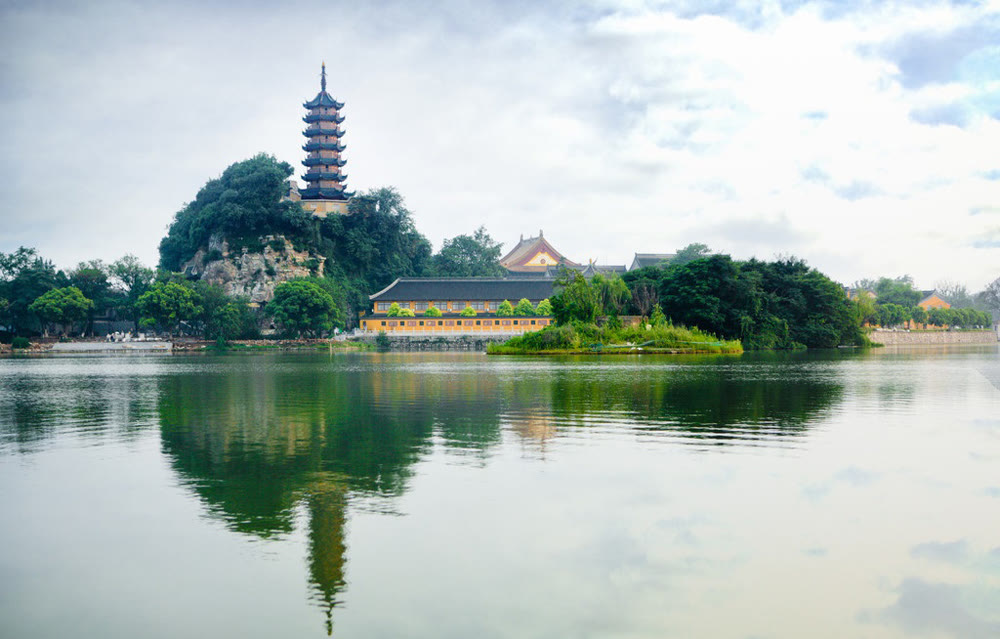 江苏旅游景点推荐金山寺公园旅游攻略低音号免费语音导游