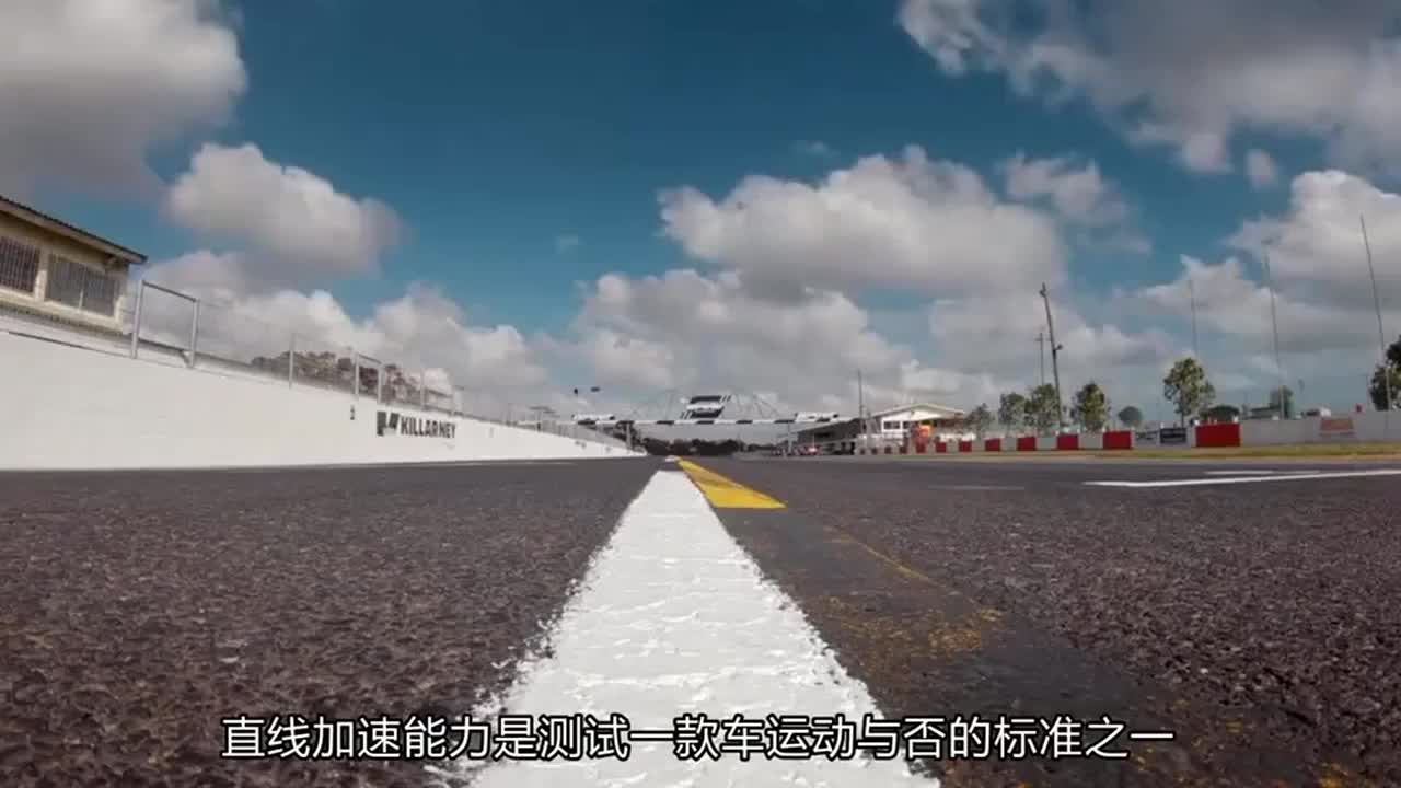 丰田Supra单挑高尔夫R，小钢炮和跑车的差别！