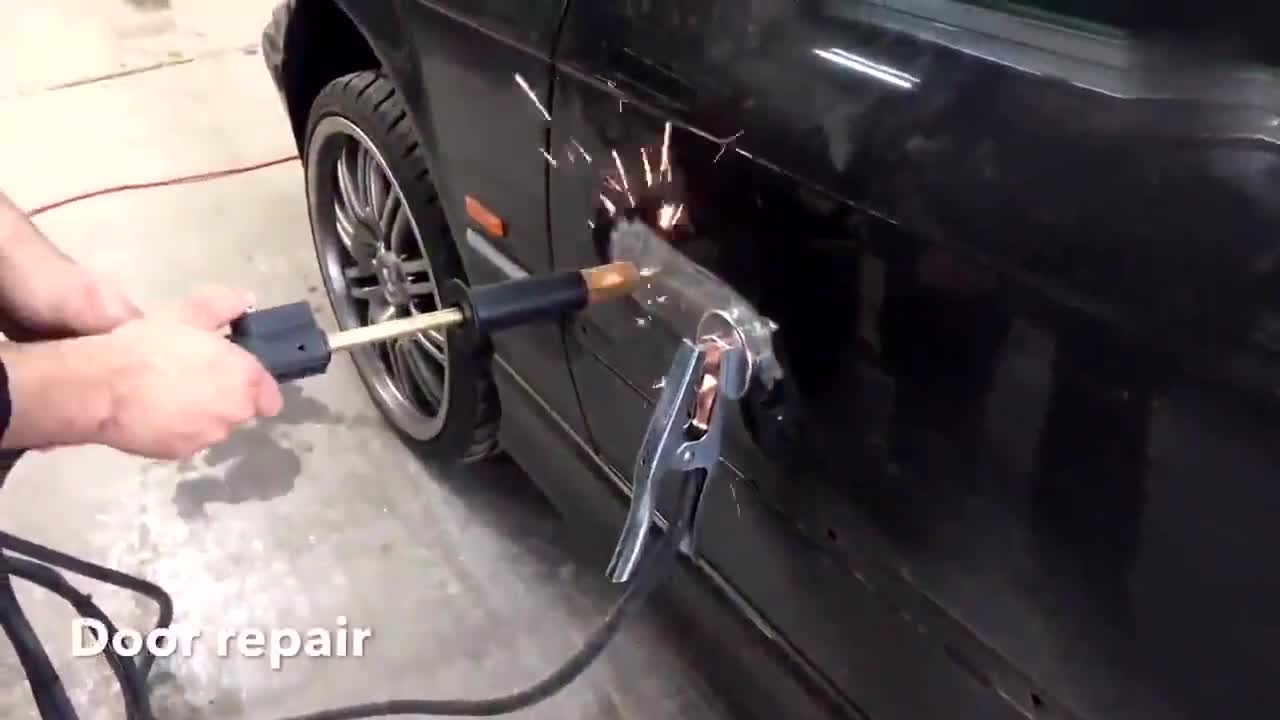 汽车通过钣金修复汽车车身凹陷，学会了自己保养汽车！