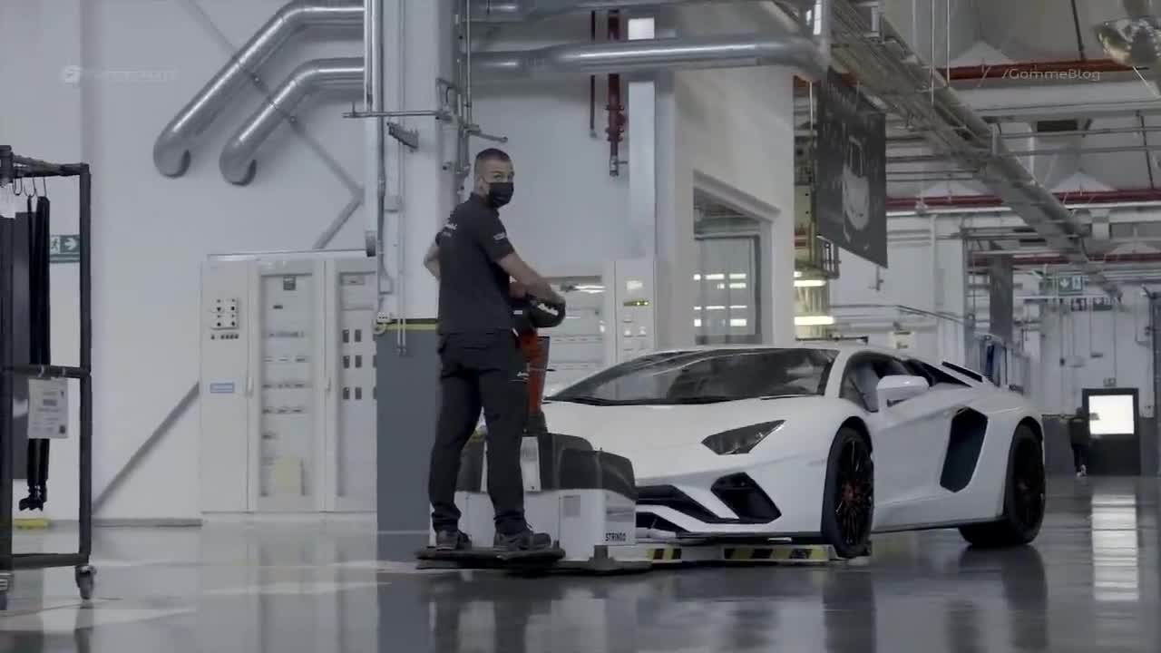 兰博基尼工厂实拍，为什么它能卖的那么贵？看完你就明白了