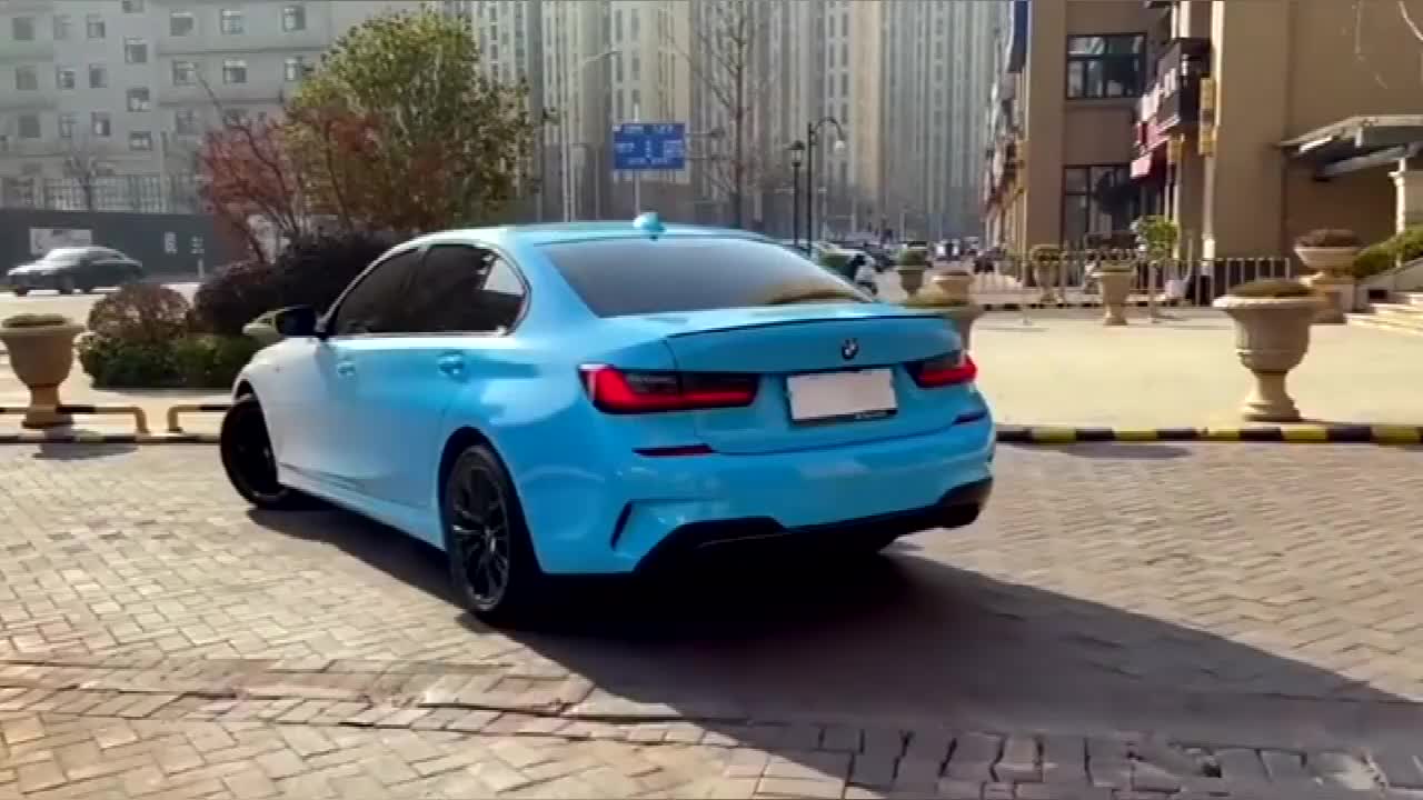 渐变色新款宝马三系好看么？