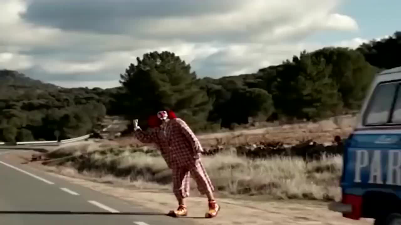 奔驰创意广告：赢得美女，赢得人生，这就是奔驰给你的安全感