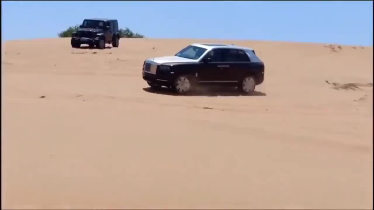 库里南是我开不起的车，要不是拍下谁信！