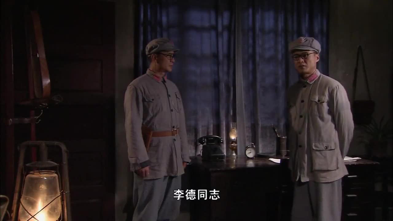 李德小肚鸡肠撤了刘伯承的职位却不知战士只认刘伯承