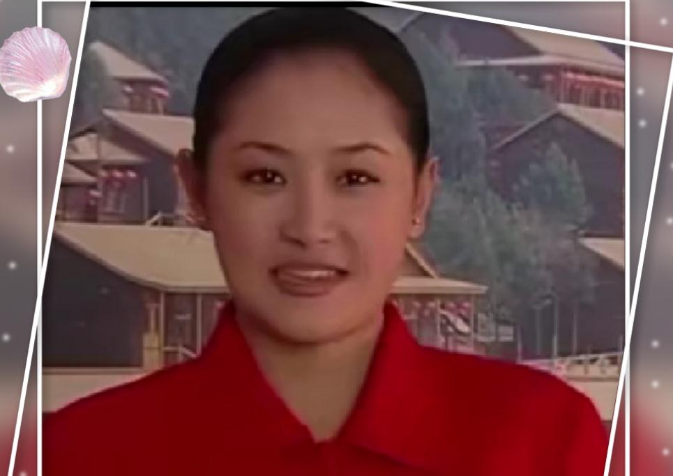 小玲的扮演者名叫李超伶,在拍《刘老根》的时候她只有15岁,虽然年纪不