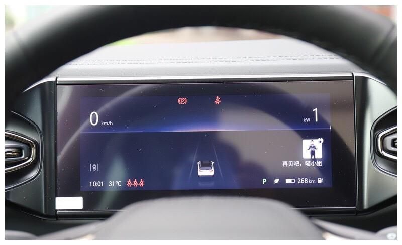 别总盯着特斯拉看!它轴距2米9+LED大灯,510Km续航,4.7s破百