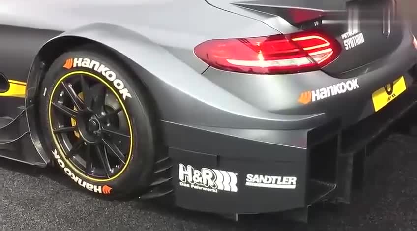 2016款奔驰C63 AMG DTM赛车实拍