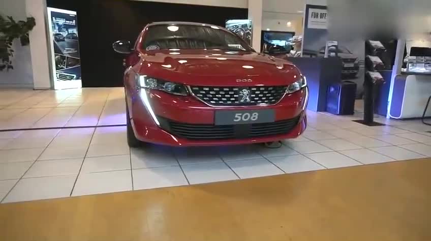 实拍新款标致508，摆脱中庸的外观 颜值能与阿特兹抗衡