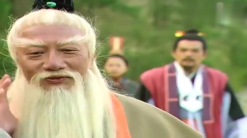 封神榜:申公豹让青鸾出战,雷震子有火凤羽毛,乖乖让它