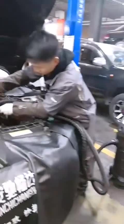 奥迪A6L核桃砂清洗进气道积碳，好