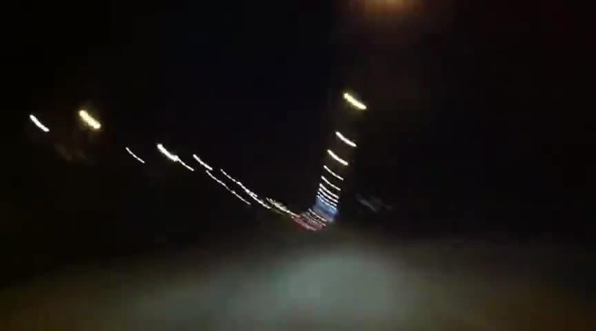 实拍街头狂追法拉利458带喷火我也是够拼的了