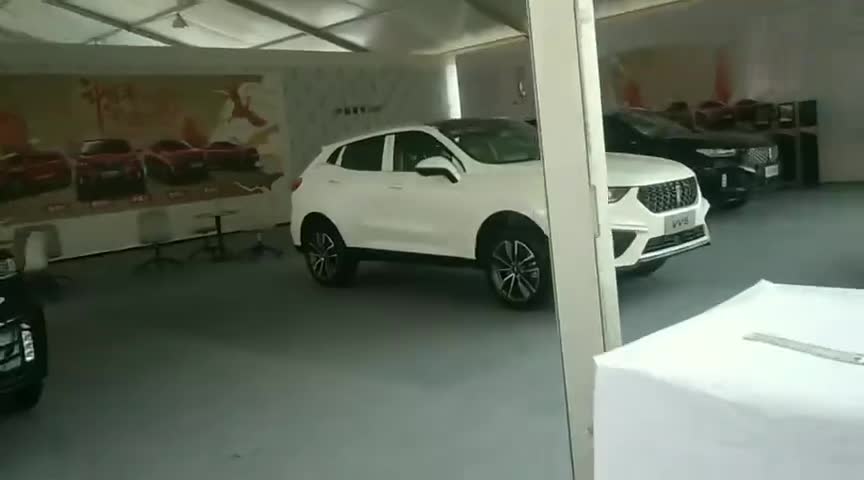 珠海车展今天开始了，很多车子几千首付就可以开回家，好想要