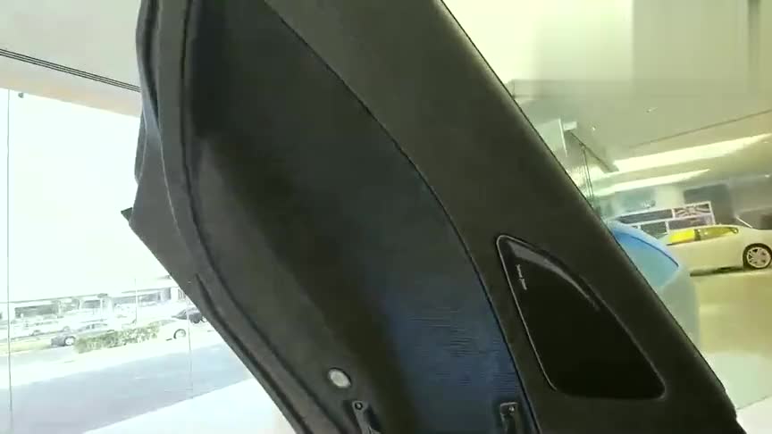 玛莎拉蒂MC20全方位实拍