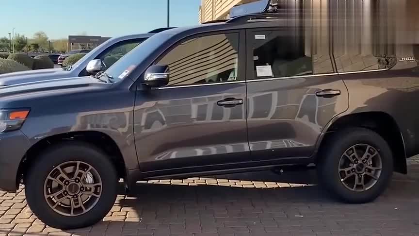 2021款丰田兰德酷路泽4X4实拍，五座实用配置，不要太喜欢了