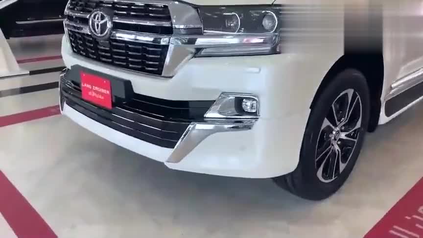 丰田兰德酷路泽GXR到店实拍