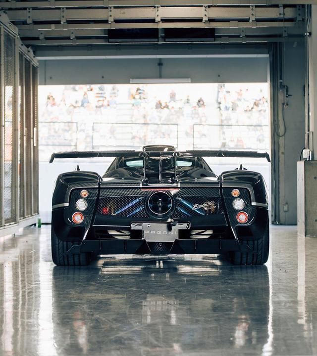 全球仅此一辆，配粉红色卡钳，帕加尼Zonda 764