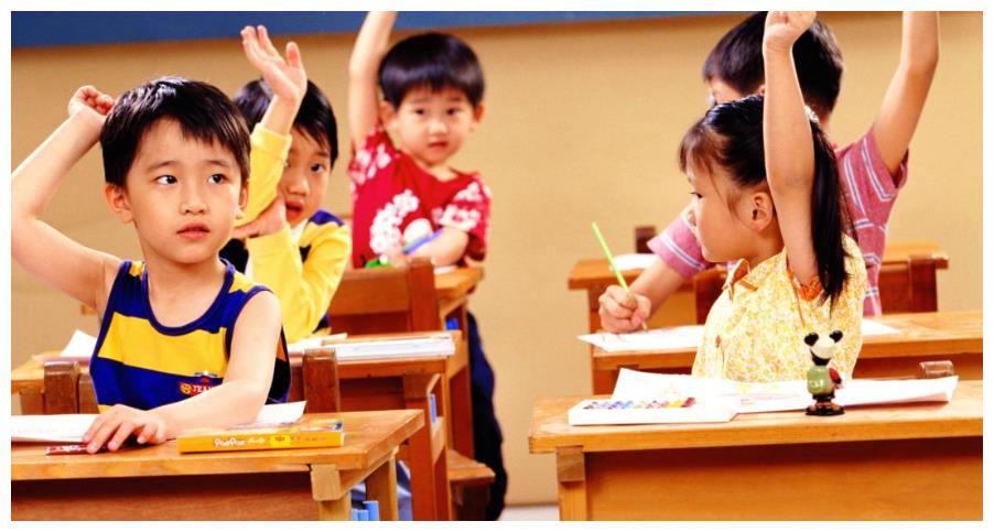 幼儿园老师委屈:孩子衣服标签被剪掉,书包里装“监控”,应该吗休闲区蓝鸢梦想 - Www.slyday.coM 幼儿园老师委屈:孩子衣服标签被剪掉,书包里装“监控”,应该吗休闲区蓝鸢梦想 - Www.slyday.coM