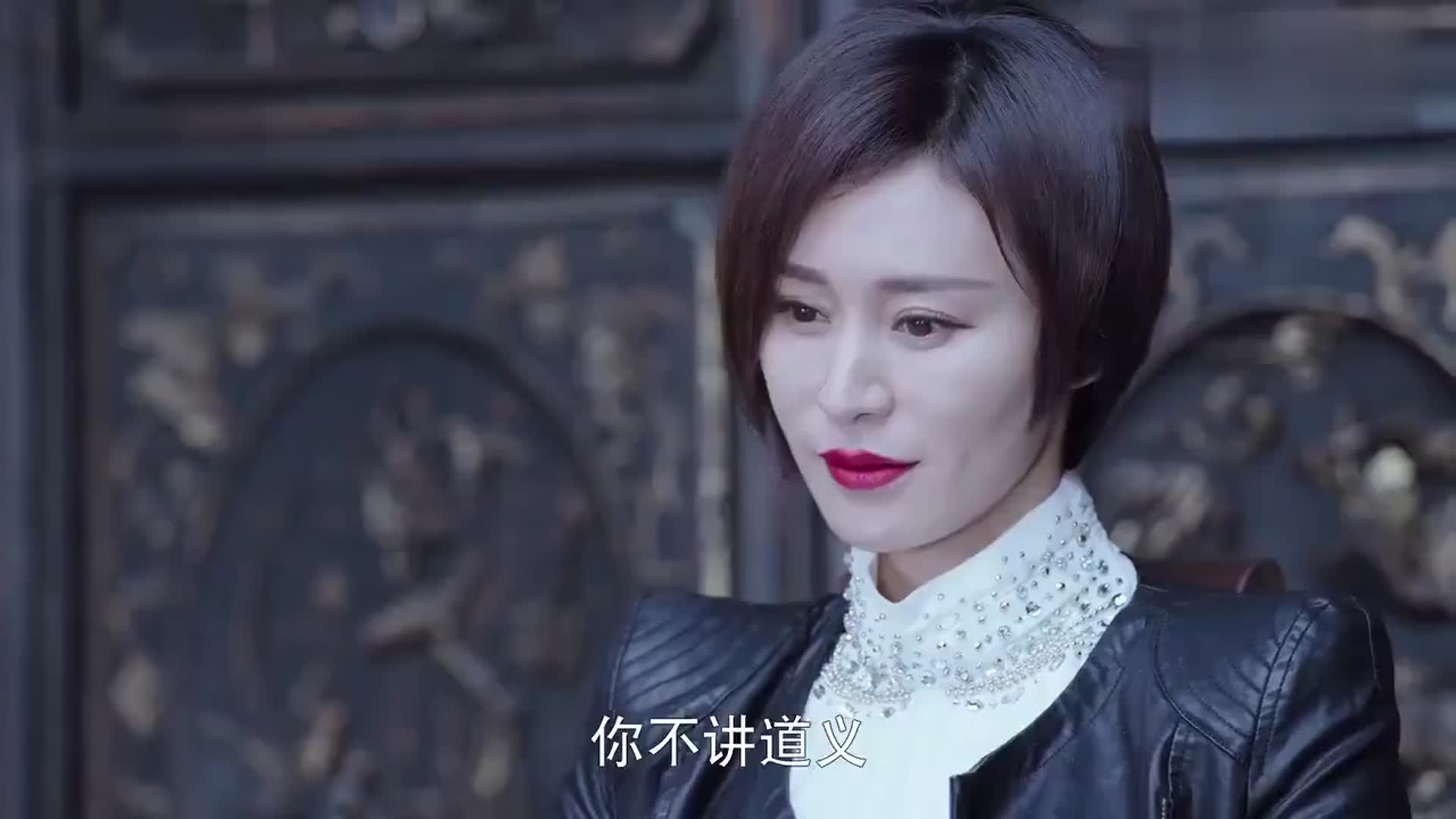 卧底归来林莺把宝玉制服居然拿高跟鞋踩脸也太侮辱了吧
