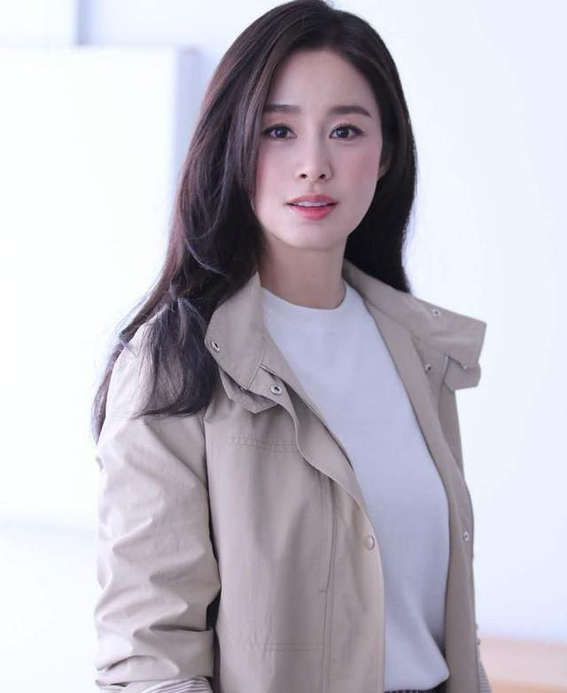 金泰希和rain是什么神仙颜值啊合体拍大片仅站一起空气都甜了