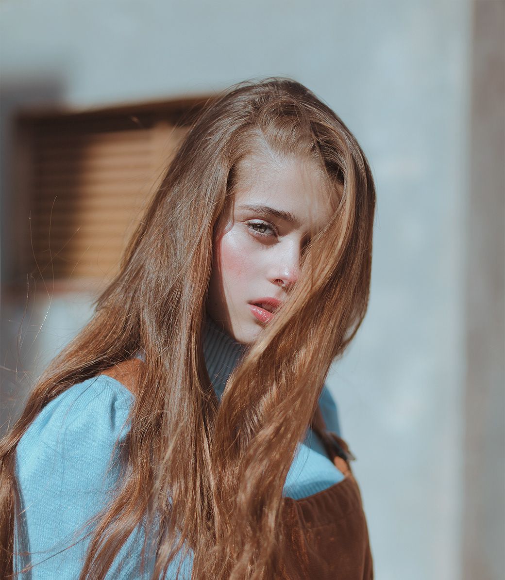 纸飞机原唱女生 6ced-iwxpesw8648190.jpg