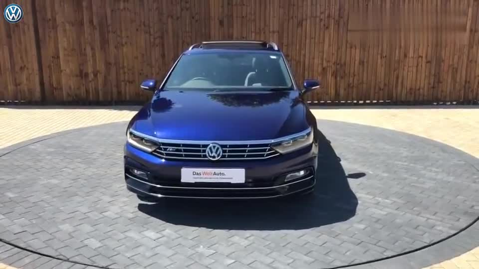 犀利的前脸颜值更上一层楼，实拍新款奥迪R8